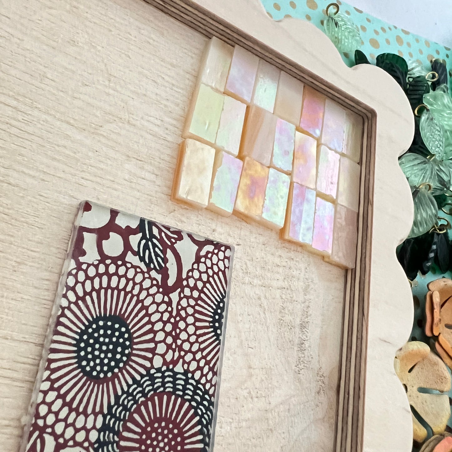 NEW! Mosaic Frame | Scalloped Square
