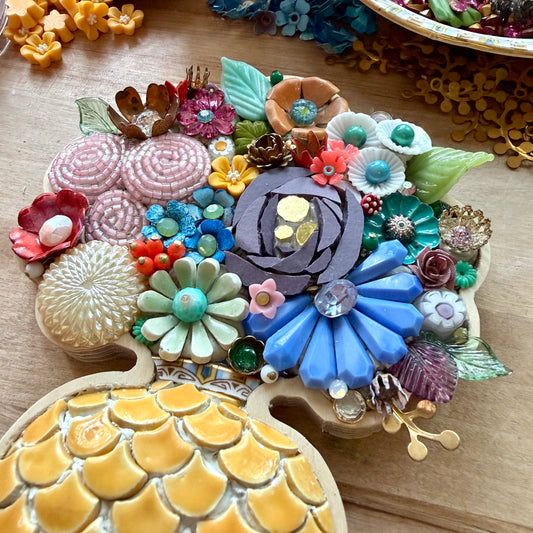 New! Mini Beaded Mosaic Bouquet Kit (Waitlist)