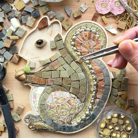Mosaic Squirrel Kit Frame & Supplies